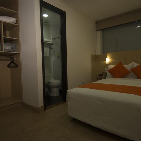 Hotel Granada Plaza マニサレス エクステリア 写真