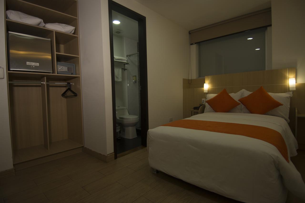 Hotel Granada Plaza マニサレス エクステリア 写真