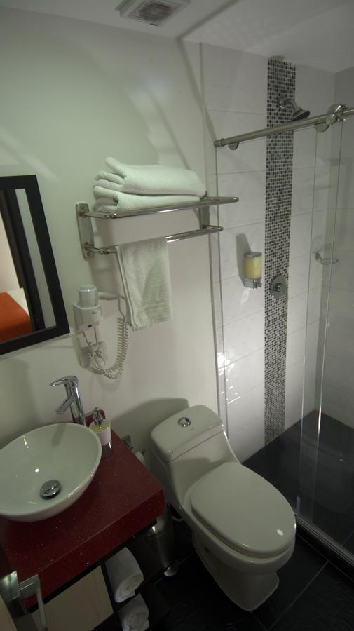 Hotel Granada Plaza マニサレス エクステリア 写真